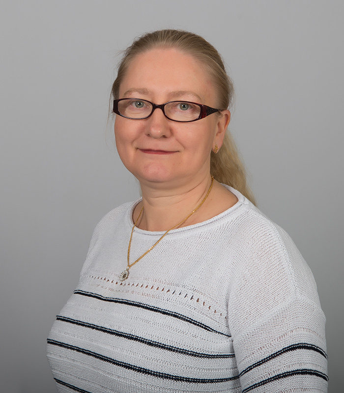 Dr Anna Bakshi